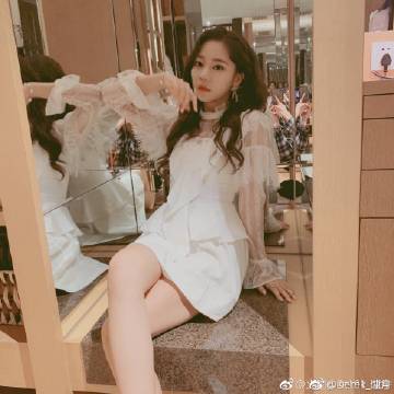 Vishay采用行业标准SOT-227封装...